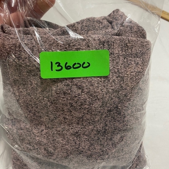 Ginger G Pink-ish with Gray Specks Women's Turtleneck Light Knit Sweater Size L - Picture 9 of 9